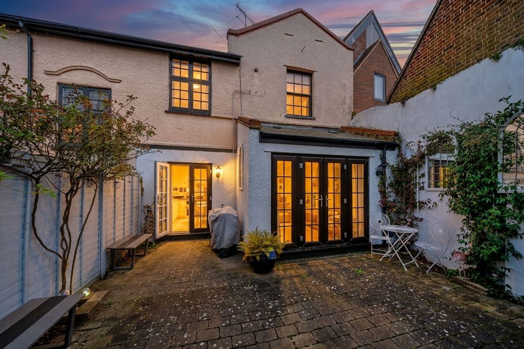 Property photo 1 of 15