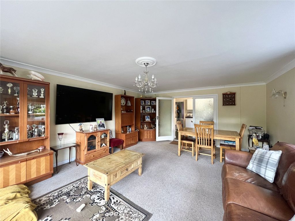 Property photo 2 of 9 Picture No. 03