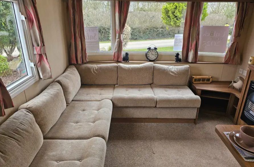 Property photo 3 of 16 1