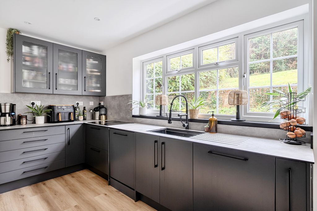 Property photo 3 of 25 Picture No. 67