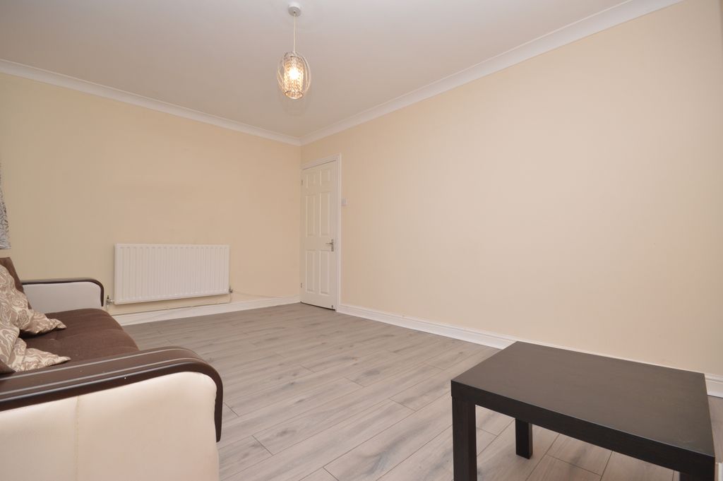 Property photo 3 of 11 Dsc 0548