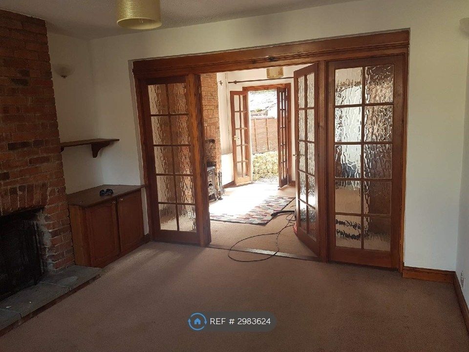 Property photo 1 of 15 Lounge