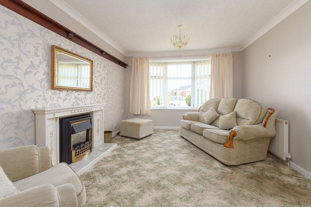 Property photo 2 of 24