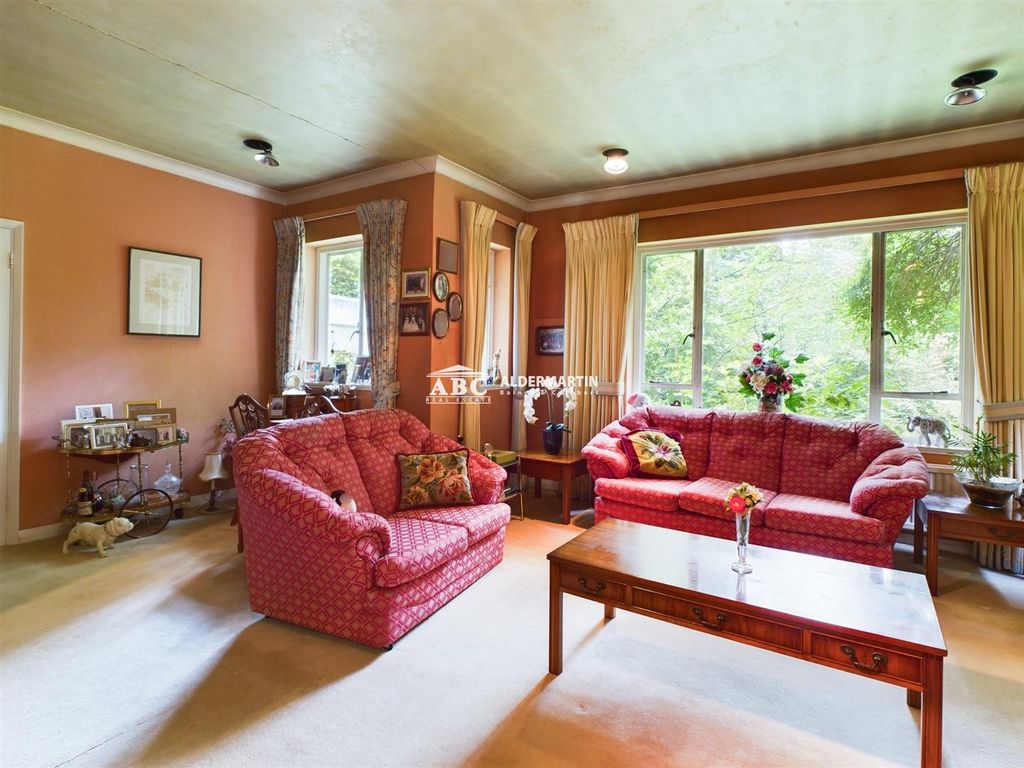 Property photo 1 of 26