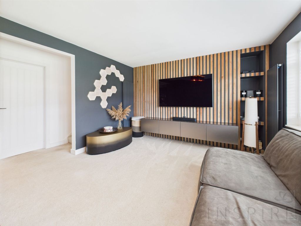 Property photo 3 of 23