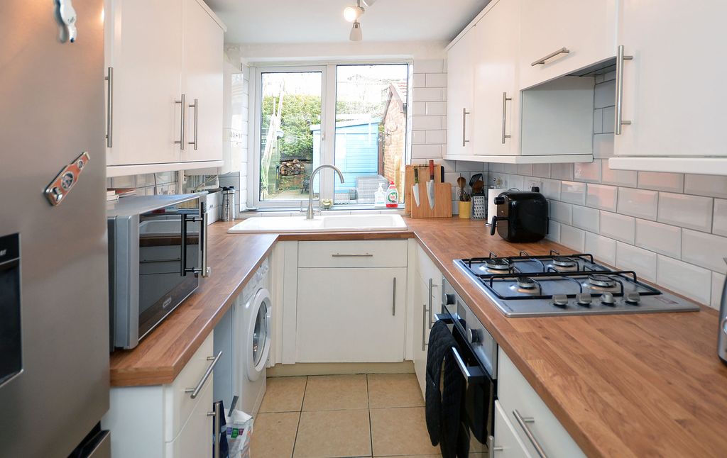 Property photo 3 of 10