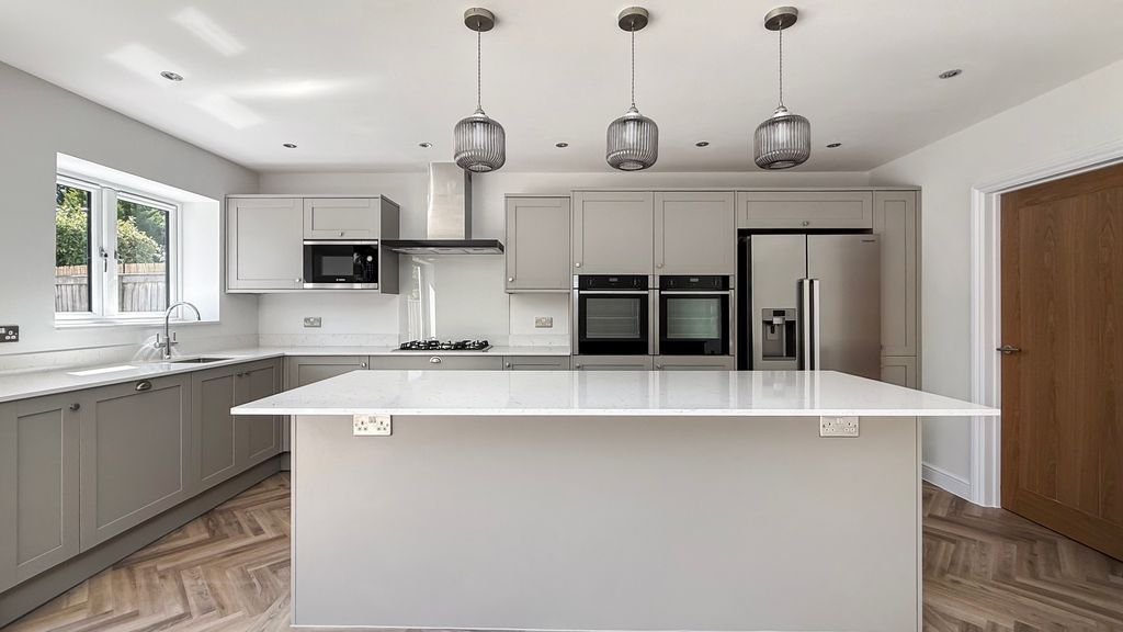 Property photo 3 of 14 Open Plan Living Accommodation