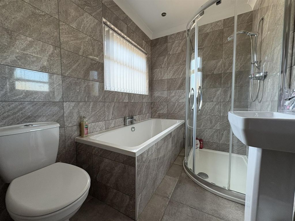 Additional image 12 of 2 bed detached bungalow for saleWelton Road, Daventry NN11