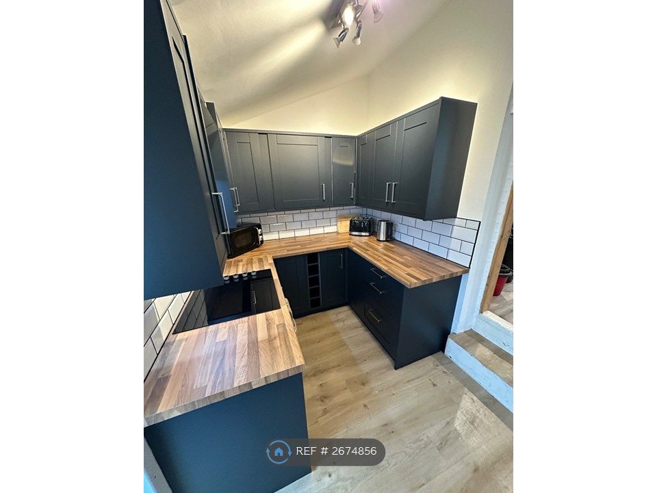 Property photo 3 of 25