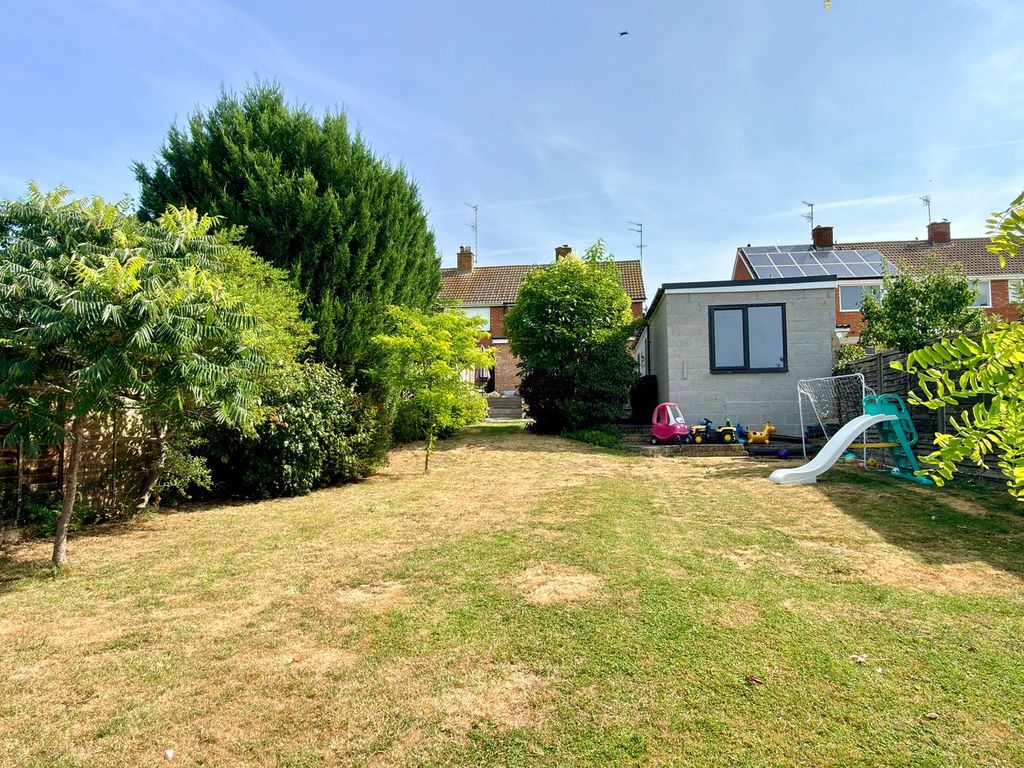 Property photo 2 of 18