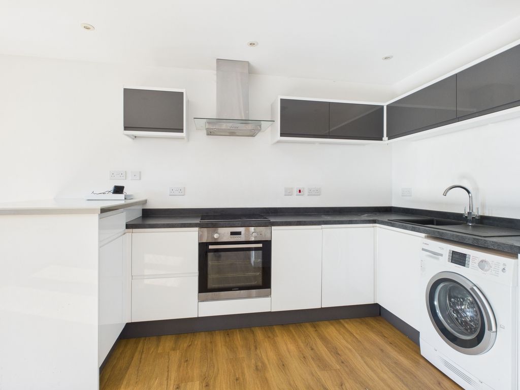 Property photo 1 of 9 Cam04922G0-Pr0067-Still006