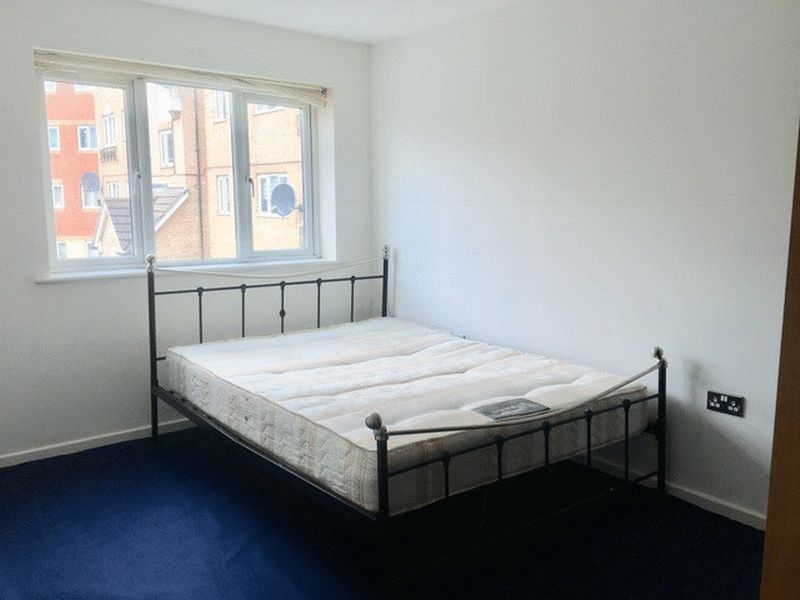 Property photo 2 of 10 Photo 8