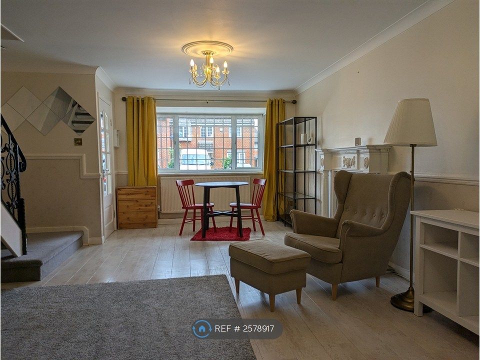 Property photo 3 of 12