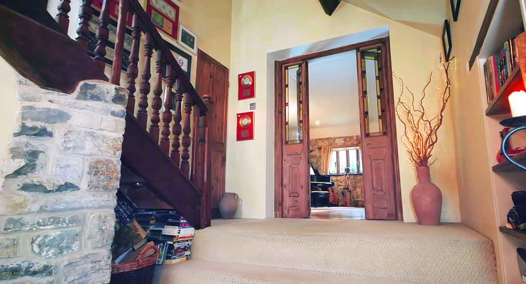 Property photo 3 of 27 Picture No. 04