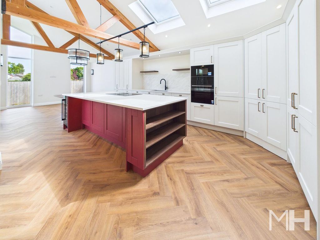 Property photo 1 of 40 Kitchen