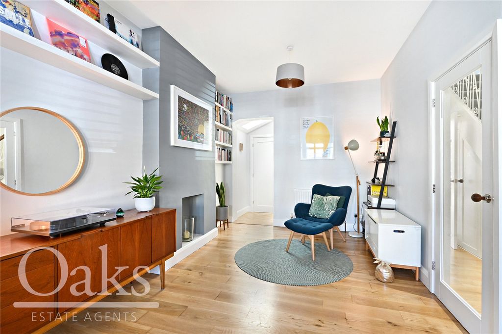 Property photo 3 of 19 Picture No. 04