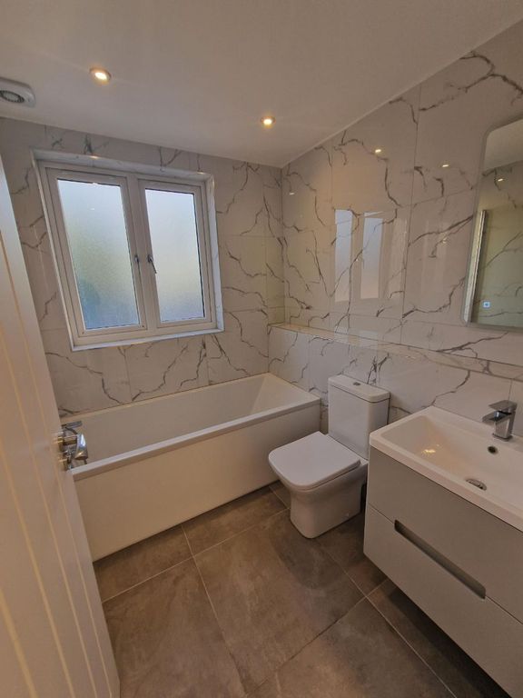 Property photo 1 of 4