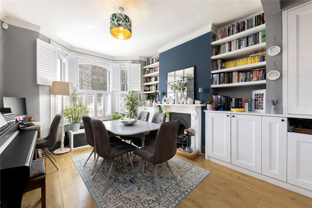 Property photo 2 of 15 Reception