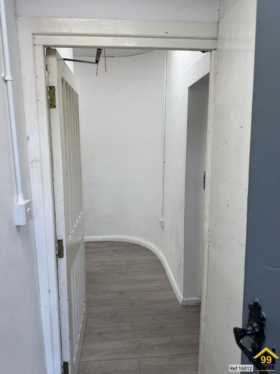 Property photo 2 of 16 Photo 1