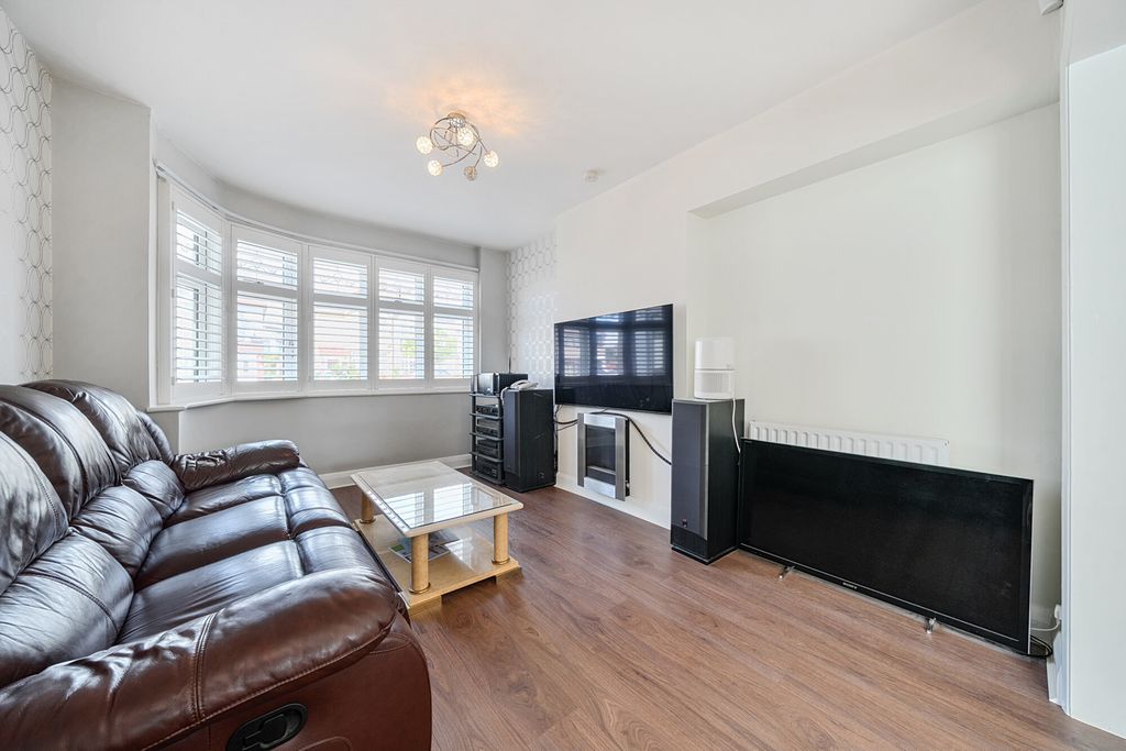 Property photo 2 of 13 1509451-22-6A858d...