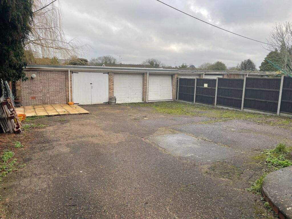 Property photo 2 of 3