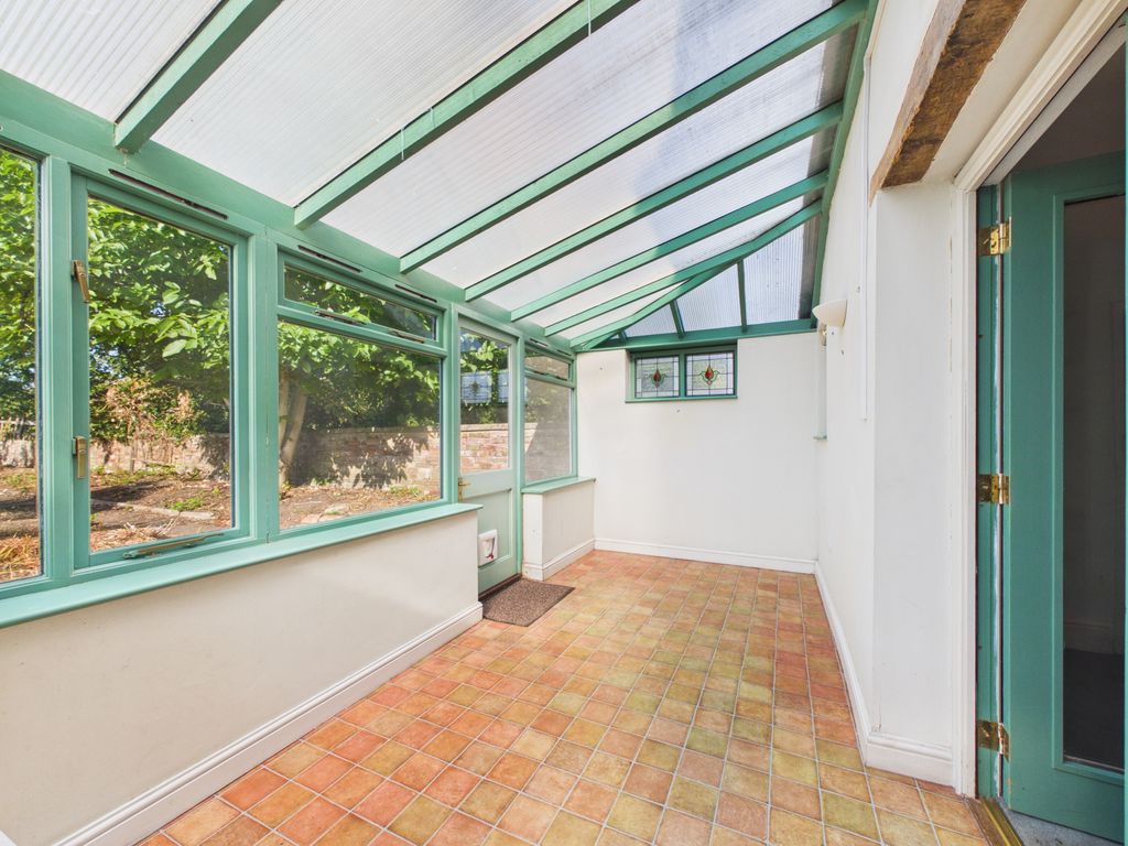 Property photo 3 of 12 Conservatory