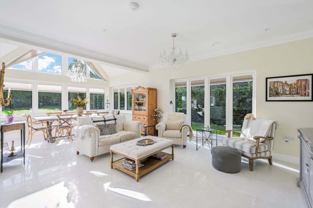 Property photo 3 of 29