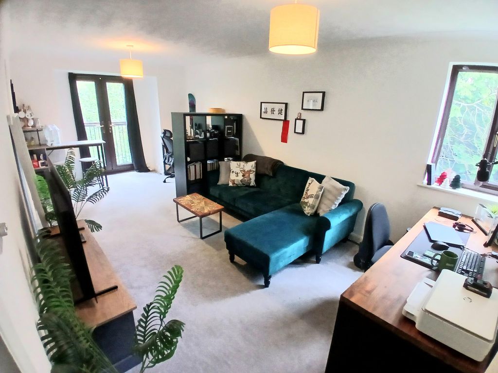 Property photo 3 of 12 Image