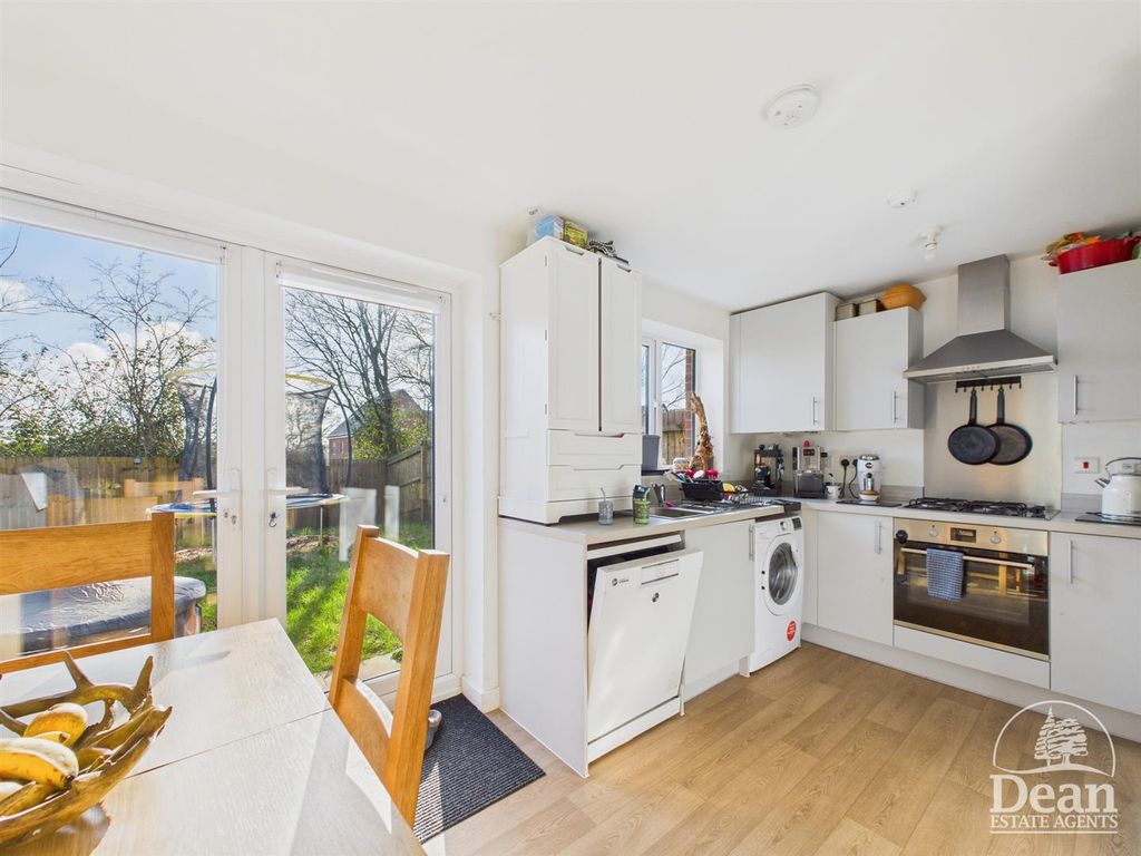 Property photo 2 of 14