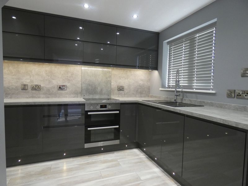 Property photo 1 of 13 Kitchen