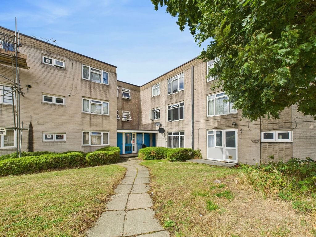 Property photo 1 of 11