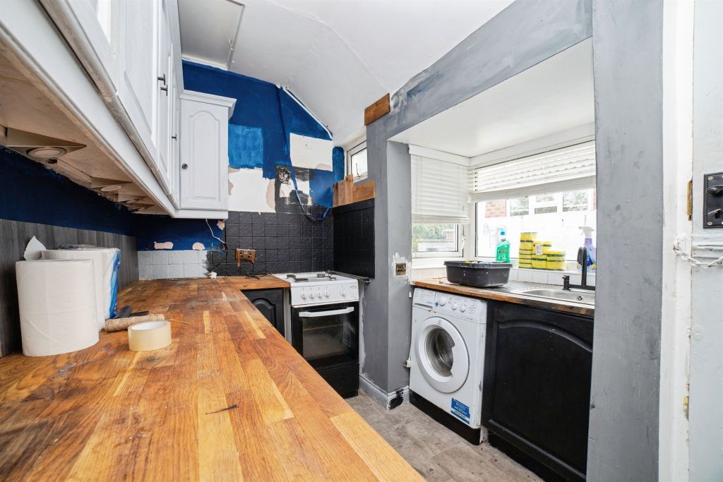 Property photo 2 of 18