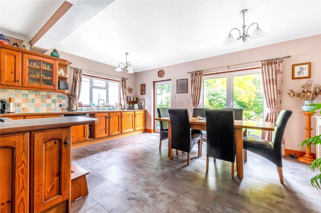 Property photo 2 of 25 Picture No. 08