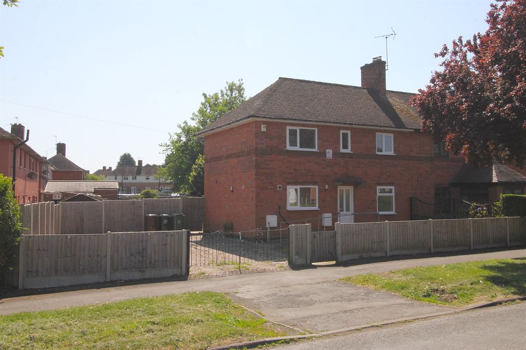 Property photo 1 of 28 Beaumont Road