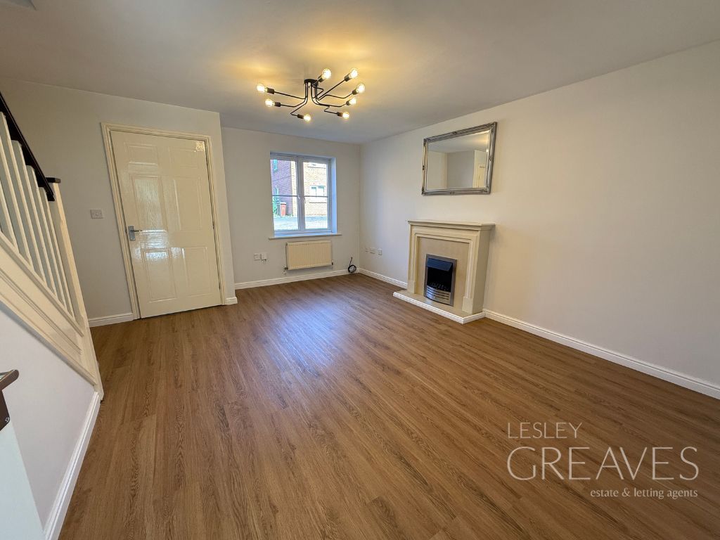 Property photo 2 of 11 Living Room