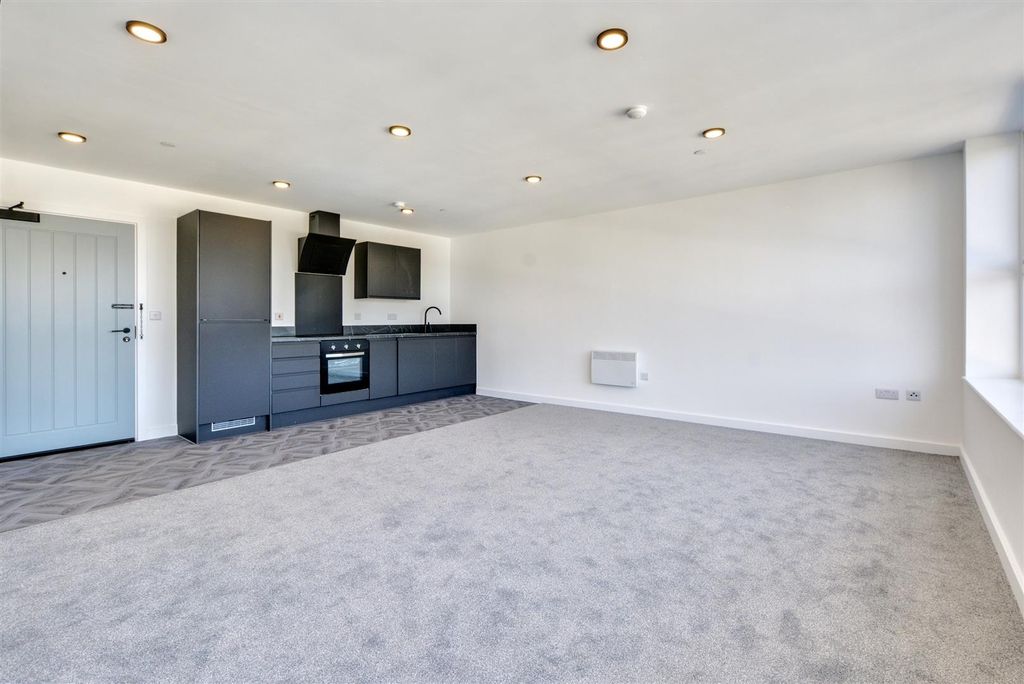 Property photo 3 of 10 Openned Planned Living_1.Jpeg