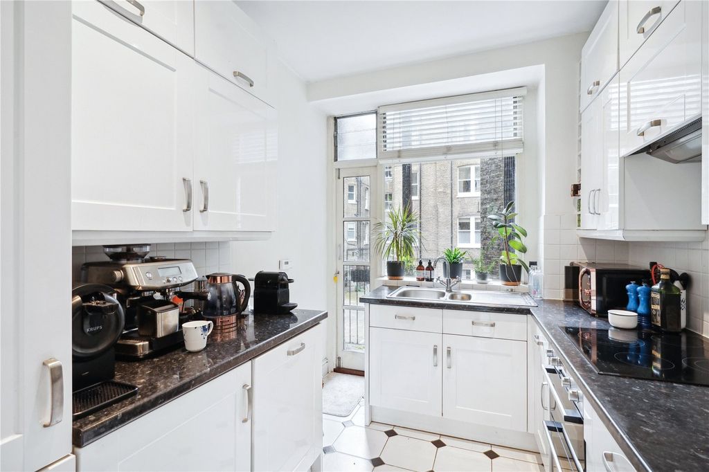 Property photo 2 of 12 Picture No. 04