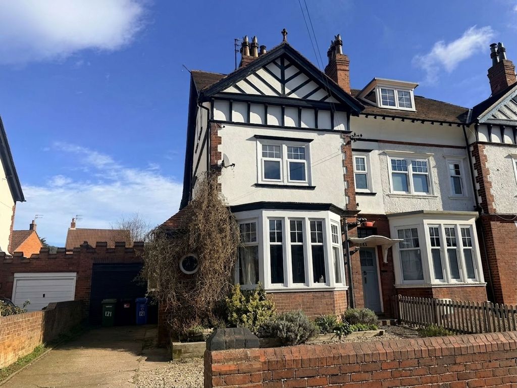 Property photo 1 of 21