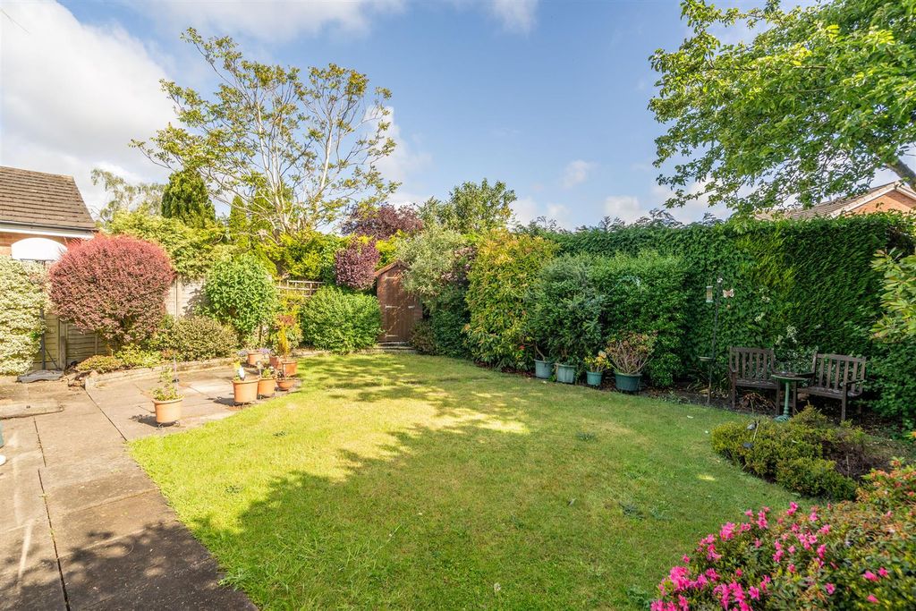 Property photo 2 of 15 60 Earlswood Road_22.Jpg