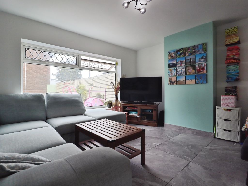 Property photo 3 of 18