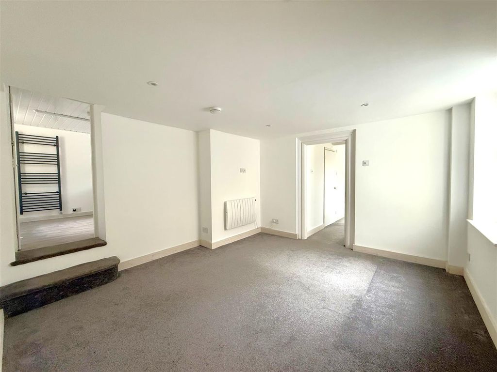 Property photo 2 of 9 2.Jpg