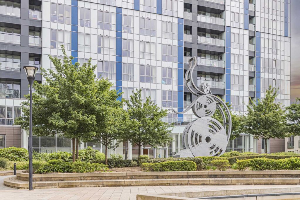 Property photo 3 of 4 Photo