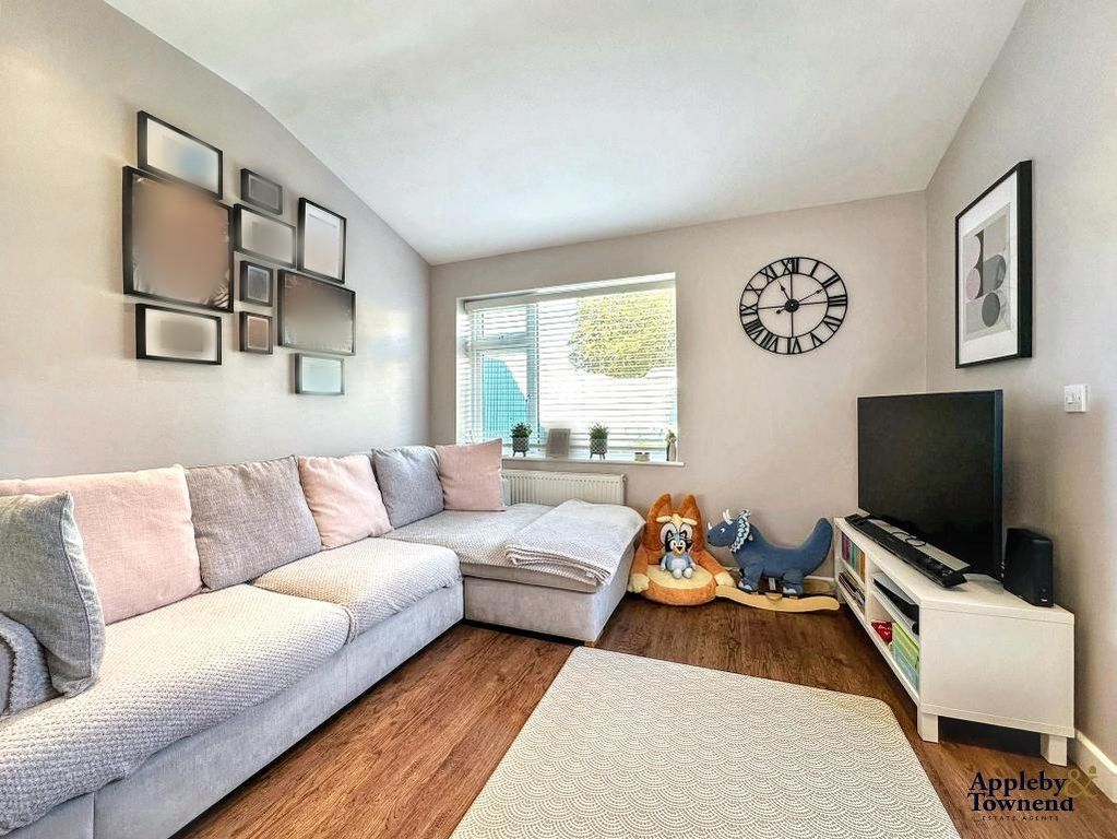 Property photo 2 of 14