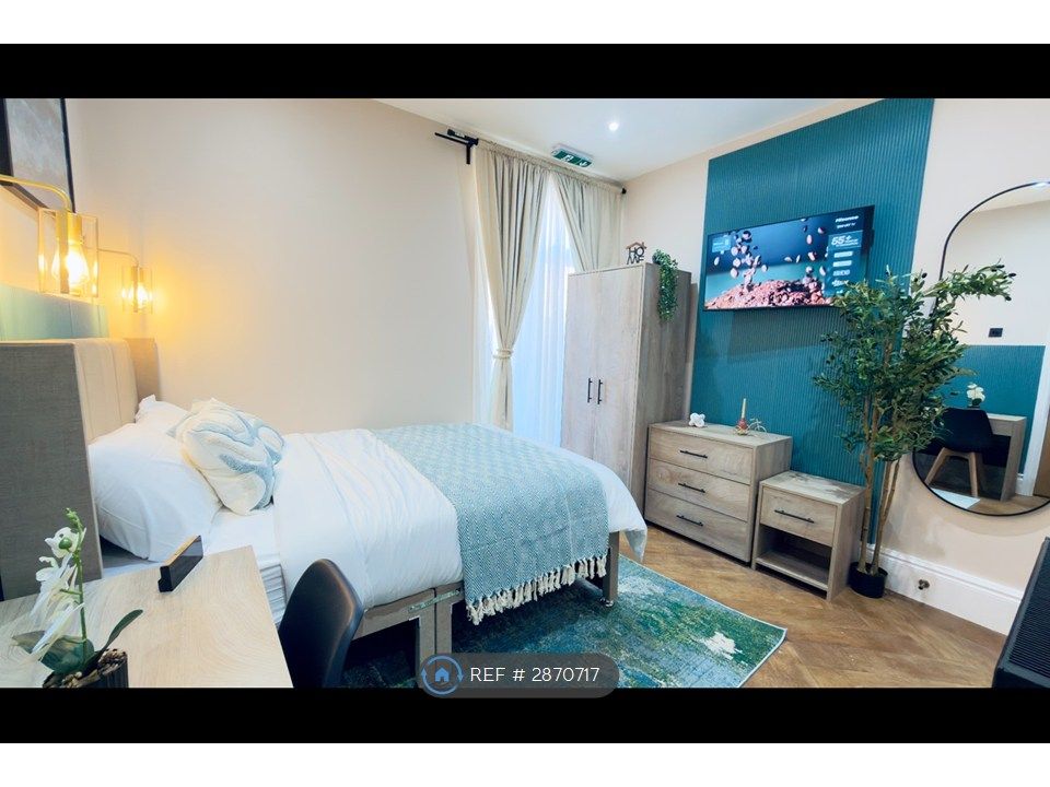 Property photo 1 of 31