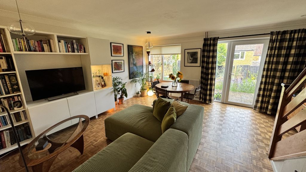 Property photo 2 of 16
