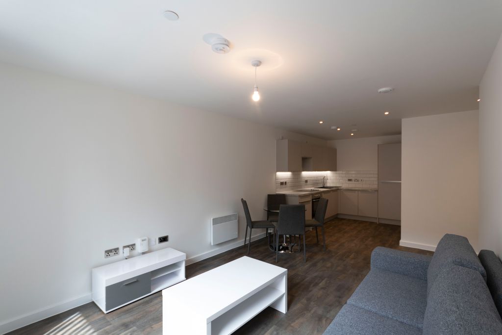 Property photo 3 of 8