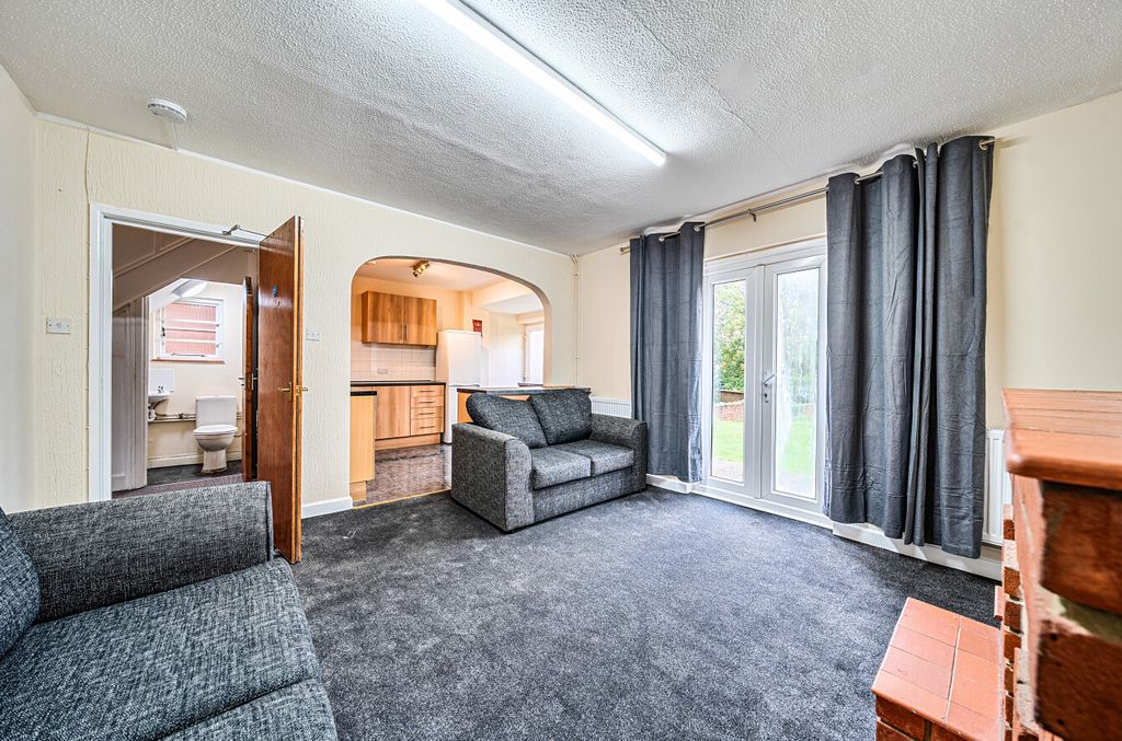 Property photo 3 of 12 1373265-28-68Fa58...