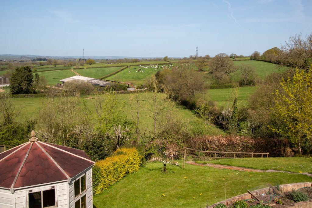 Property photo 3 of 22