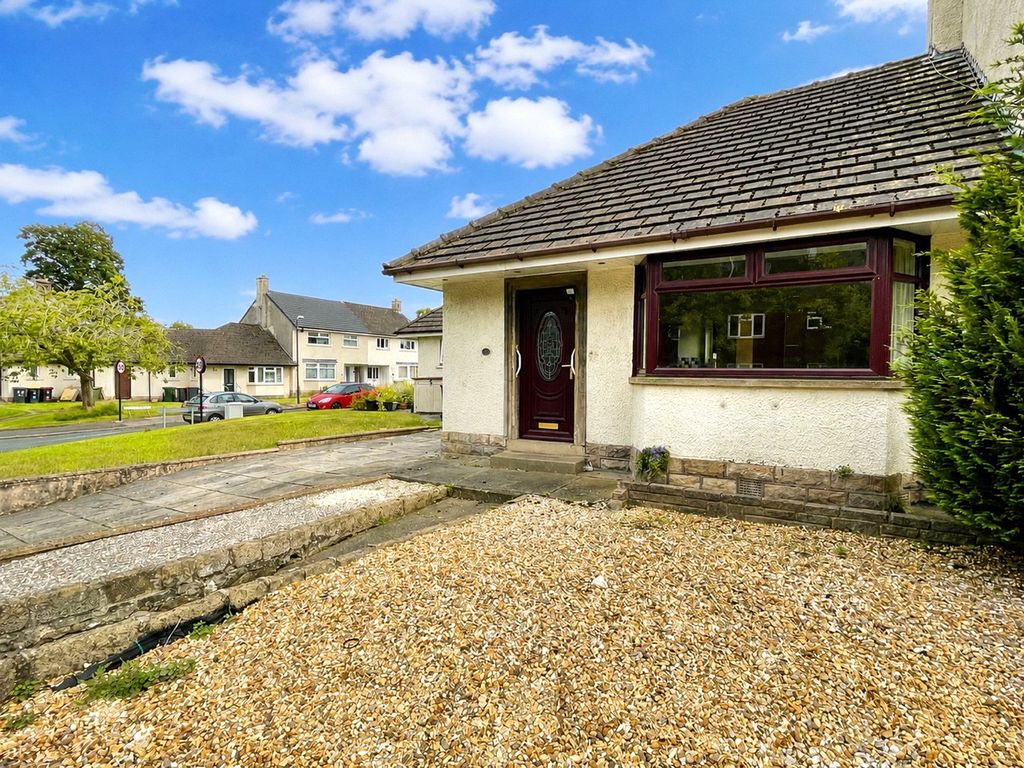 Property photo 1 of 13 External