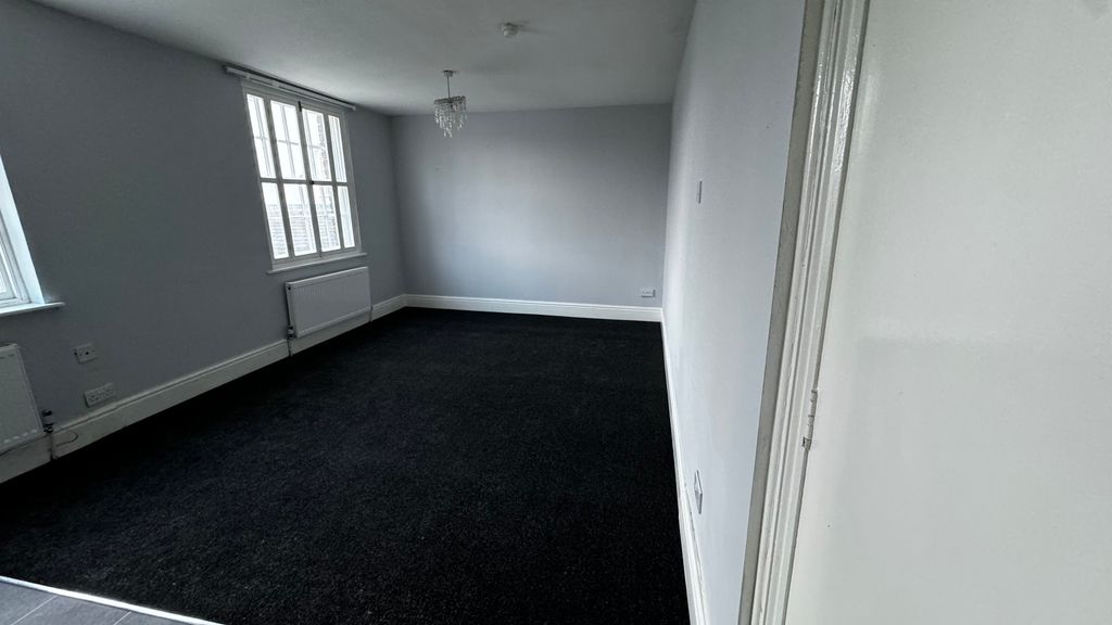 Property photo 2 of 5 Living Room